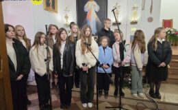 105. rocznica urodzin Jana Pawła II Patrona Szkoły Podstawowej nr 4 i II LO w Działdowie