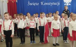 Upamiętnienie rocznicy uchwalenia Konstytucji 3 Maja. Przedszkole nr 4