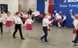Upamiętnienie rocznicy uchwalenia Konstytucji 3 Maja. Przedszkole nr 4