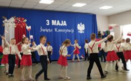 Upamiętnienie rocznicy uchwalenia Konstytucji 3 Maja. Przedszkole nr 4