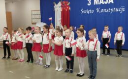 Upamiętnienie rocznicy uchwalenia Konstytucji 3 Maja. Przedszkole nr 4