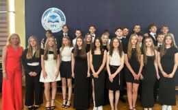 Czas na pożegnanie. Zakończenie roku szkolnego klas ósmych w „Czwórce”