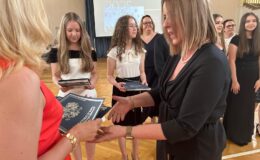 Czas na pożegnanie. Zakończenie roku szkolnego klas ósmych w „Czwórce”