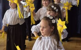 „Słoneczka” pożegnały swoje przedszkole