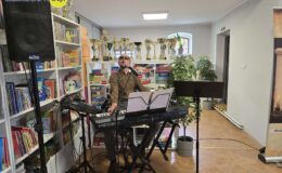 „Wszędobylny” ks. Dawid Galanciak „W zmowie z ciszą” w Burkacie