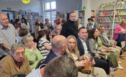 „Wszędobylny” ks. Dawid Galanciak „W zmowie z ciszą” w Burkacie
