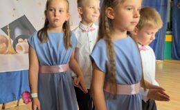 Pożegnanie z Przedszkolem nr 1 im. Jana Brzechwy w Działdowie. Grupa Jeżyków.