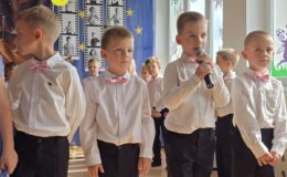 Pożegnanie z Przedszkolem nr 1 im. Jana Brzechwy w Działdowie. Grupa Jeżyków.