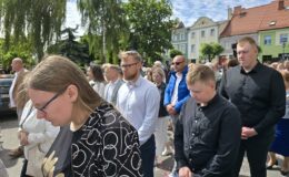 Procesja Bożego Ciała. Parafia pw. Podwyższenia Krzyża Świętego w Działdowie