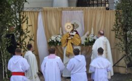 Procesja Bożego Ciała. Parafia pw. Podwyższenia Krzyża Świętego w Działdowie