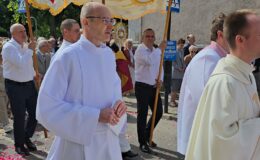 Procesja Bożego Ciała. Parafia pw. Podwyższenia Krzyża Świętego w Działdowie