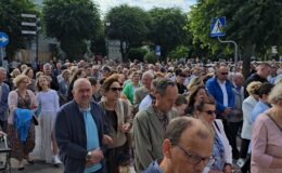 Procesja Bożego Ciała. Parafia pw. Podwyższenia Krzyża Świętego w Działdowie