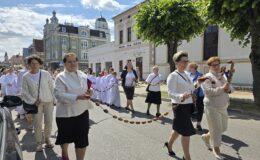 Procesja Bożego Ciała. Parafia pw. Podwyższenia Krzyża Świętego w Działdowie