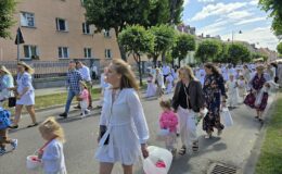 Procesja Bożego Ciała. Parafia pw. Podwyższenia Krzyża Świętego w Działdowie