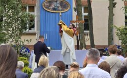 Procesja Bożego Ciała. Parafia pw. Podwyższenia Krzyża Świętego w Działdowie