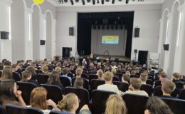 Słowa mają moc – spotkanie z rappedagogiem Dobromirem Makowskim 