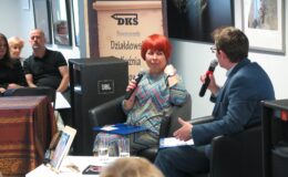 Co kryje się „Za drzwiami” wie Elżbieta Zakrzewska