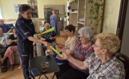 „Stop włamaniom do domów” – policjantki ostrzegają seniorów