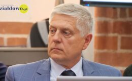 Burmistrz Grzegorz Mrowiński jednogłośnie z votum zaufania i absolutorium