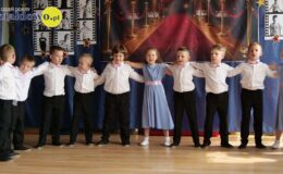 Pożegnanie z Przedszkolem nr 1 im. Jana Brzechwy w Działdowie. Grupa Jeżyków.