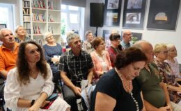 Marii Pakulnis i Renata Buczyńska na zakończenie XIII Powiatowych Wieczorów z Poezją i Prozą 2025