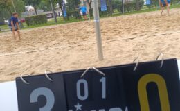 Mariusz Wiśniewski i Dawid Cichaczewski z Działdowa wygrali „BEACH VOLLEY 2025”