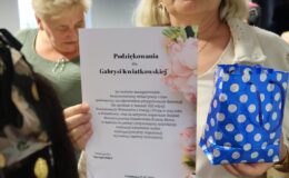 Marii Pakulnis i Renata Buczyńska na zakończenie XIII Powiatowych Wieczorów z Poezją i Prozą 2025