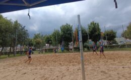 Mariusz Wiśniewski i Dawid Cichaczewski z Działdowa wygrali „BEACH VOLLEY 2025”