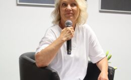 Marii Pakulnis i Renata Buczyńska na zakończenie XIII Powiatowych Wieczorów z Poezją i Prozą 2025