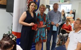 Marii Pakulnis i Renata Buczyńska na zakończenie XIII Powiatowych Wieczorów z Poezją i Prozą 2025