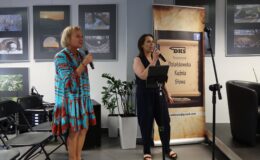 Marii Pakulnis i Renata Buczyńska na zakończenie XIII Powiatowych Wieczorów z Poezją i Prozą 2025