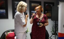 Marii Pakulnis i Renata Buczyńska na zakończenie XIII Powiatowych Wieczorów z Poezją i Prozą 2025