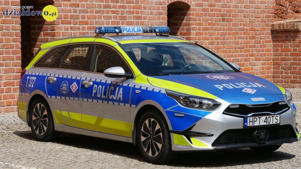 Święto Policji w Działdowie 2025 radiowóz policyjny