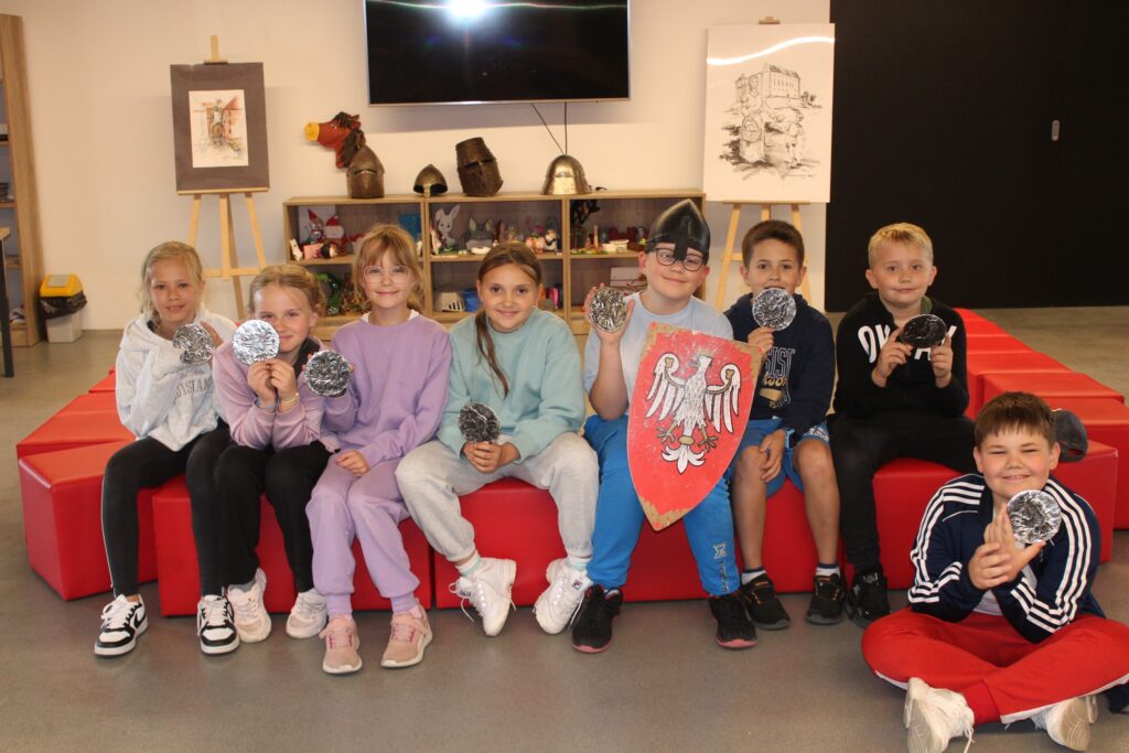 Młodzi goście z Mławy odwiedzili nasze Muzeum Młodzi goście z Mławy odwiedzili nasze Muzeum