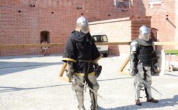 Turniej Rycerski na dziedzińcu zamkowym