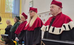 Dyplomatorium i czepkowanie absolwentów Wyższej Szkoły Gospodarki Kolegium Nauk Stosowanych Filii w Działdowie