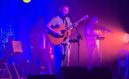 Hotelowe Piosenki – koncert Pawła Domagały w MDK w Działdowie