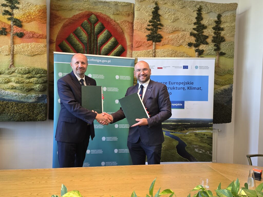 Robert Gajda, zastępca prezesa NFOŚiGW i Sławomir Pszenny, prezes PGKiM Działdowo