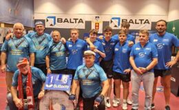 zawodnicy i kibice Dekorglassu Działdowo