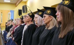 Dyplomatorium i czepkowanie absolwentów Wyższej Szkoły Gospodarki Kolegium Nauk Stosowanych Filii w Działdowie