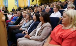 Dyplomatorium i czepkowanie absolwentów Wyższej Szkoły Gospodarki Kolegium Nauk Stosowanych Filii w Działdowie