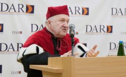 Dyplomatorium i czepkowanie absolwentów Wyższej Szkoły Gospodarki Kolegium Nauk Stosowanych Filii w Działdowie