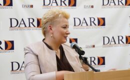 Dyplomatorium i czepkowanie absolwentów Wyższej Szkoły Gospodarki Kolegium Nauk Stosowanych Filii w Działdowie