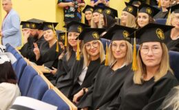 Dyplomatorium i czepkowanie absolwentów Wyższej Szkoły Gospodarki Kolegium Nauk Stosowanych Filii w Działdowie