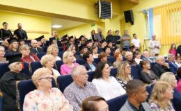 Dyplomatorium i czepkowanie absolwentów Wyższej Szkoły Gospodarki Kolegium Nauk Stosowanych Filii w Działdowie