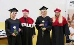 Dyplomatorium i czepkowanie absolwentów Wyższej Szkoły Gospodarki Kolegium Nauk Stosowanych Filii w Działdowie