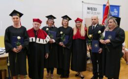 Dyplomatorium i czepkowanie absolwentów Wyższej Szkoły Gospodarki Kolegium Nauk Stosowanych Filii w Działdowie