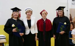 Dyplomatorium i czepkowanie absolwentów Wyższej Szkoły Gospodarki Kolegium Nauk Stosowanych Filii w Działdowie