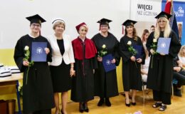 Dyplomatorium i czepkowanie absolwentów Wyższej Szkoły Gospodarki Kolegium Nauk Stosowanych Filii w Działdowie