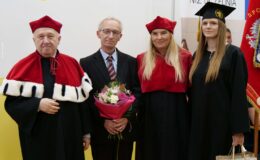 Dyplomatorium i czepkowanie absolwentów Wyższej Szkoły Gospodarki Kolegium Nauk Stosowanych Filii w Działdowie